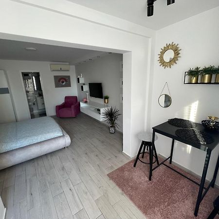 Modern Apartments Makarska Bagian luar foto